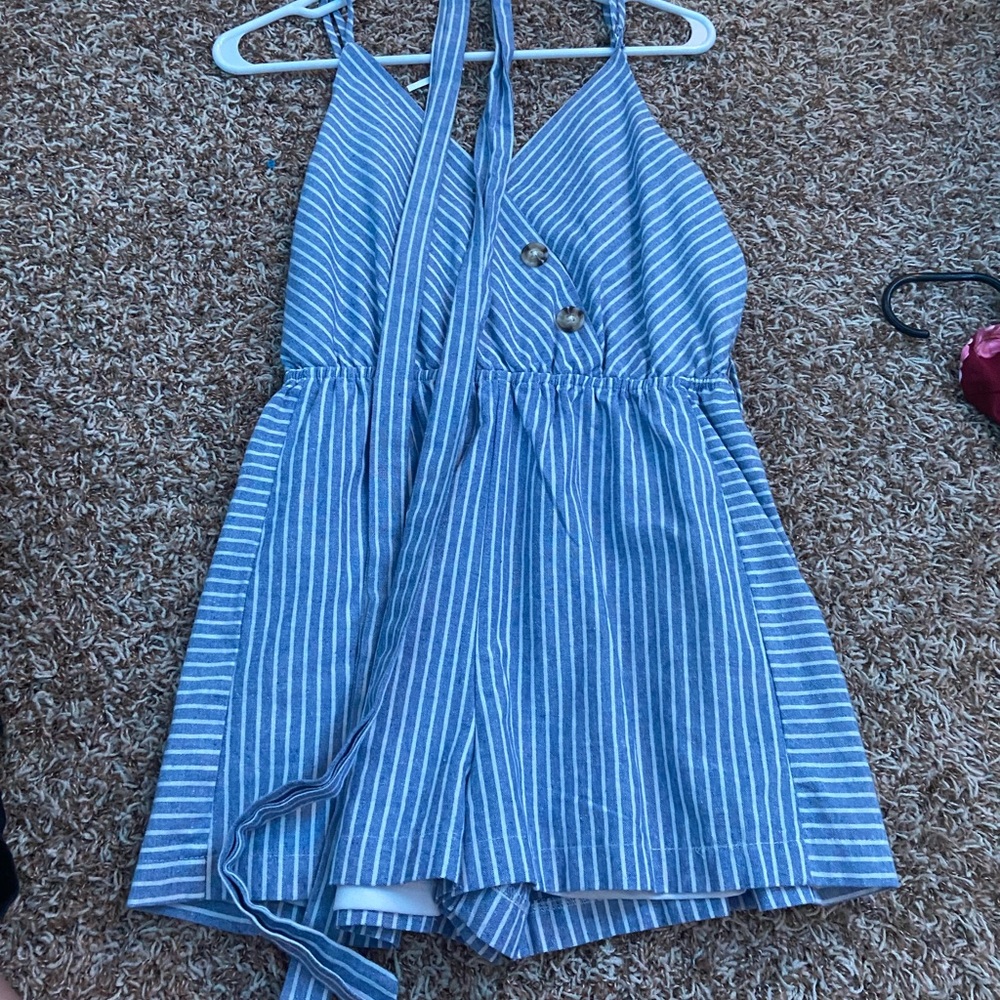 Only worn twice!!